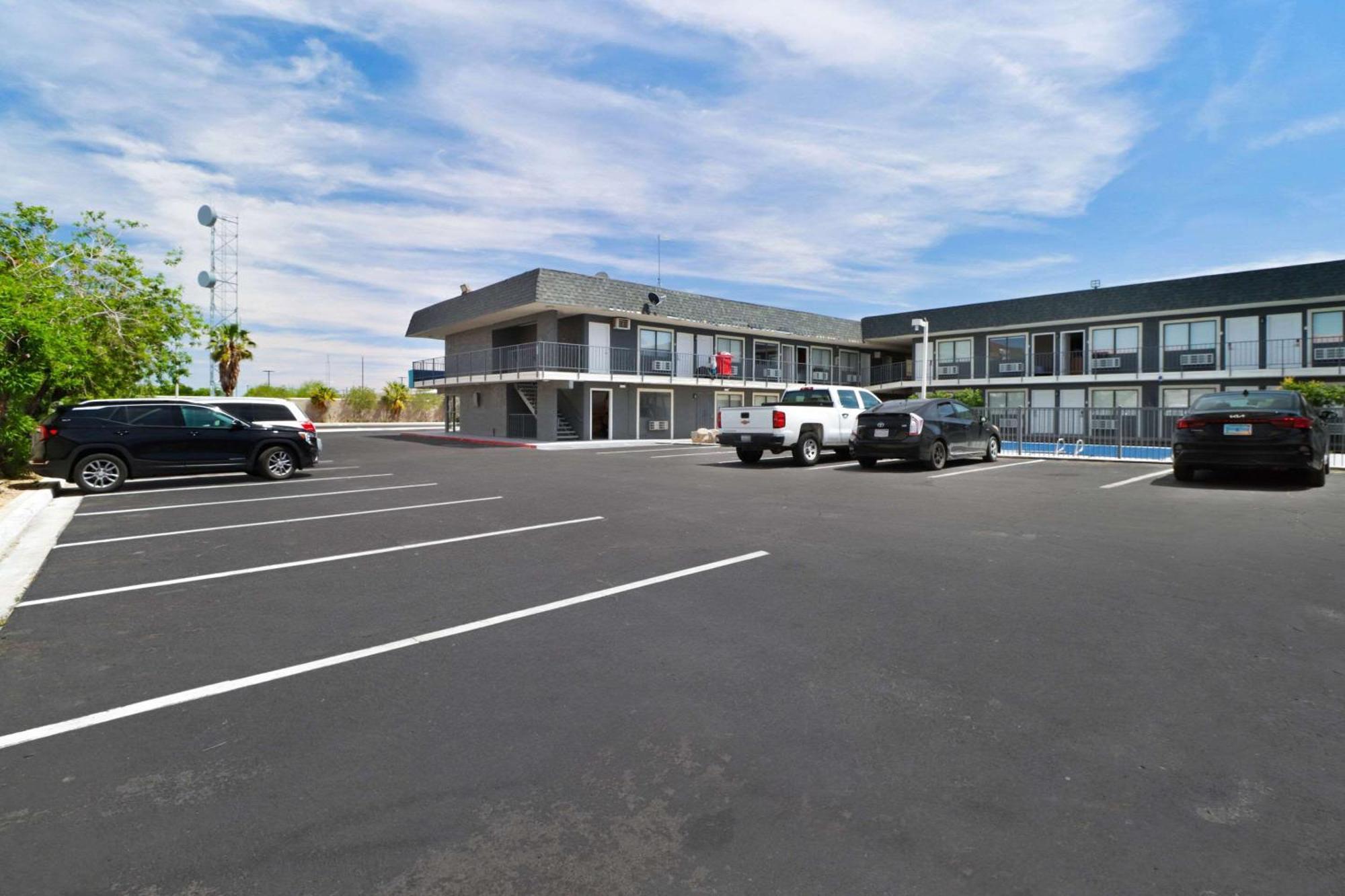 Clarion Pointe Ridgecrest Near China Lake Naval Station Экстерьер фото