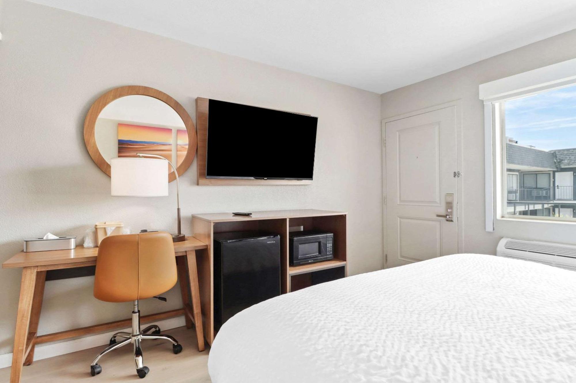 Clarion Pointe Ridgecrest Near China Lake Naval Station Экстерьер фото