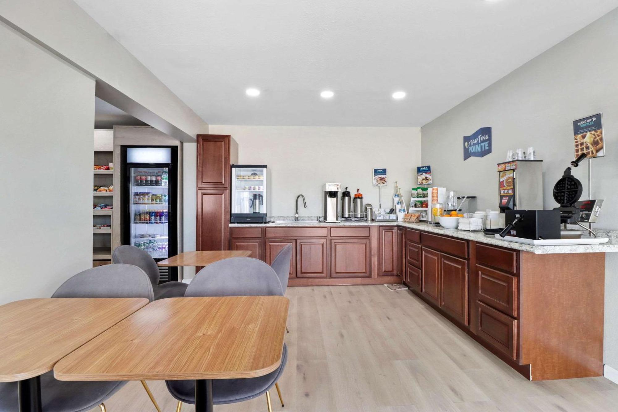 Clarion Pointe Ridgecrest Near China Lake Naval Station Экстерьер фото
