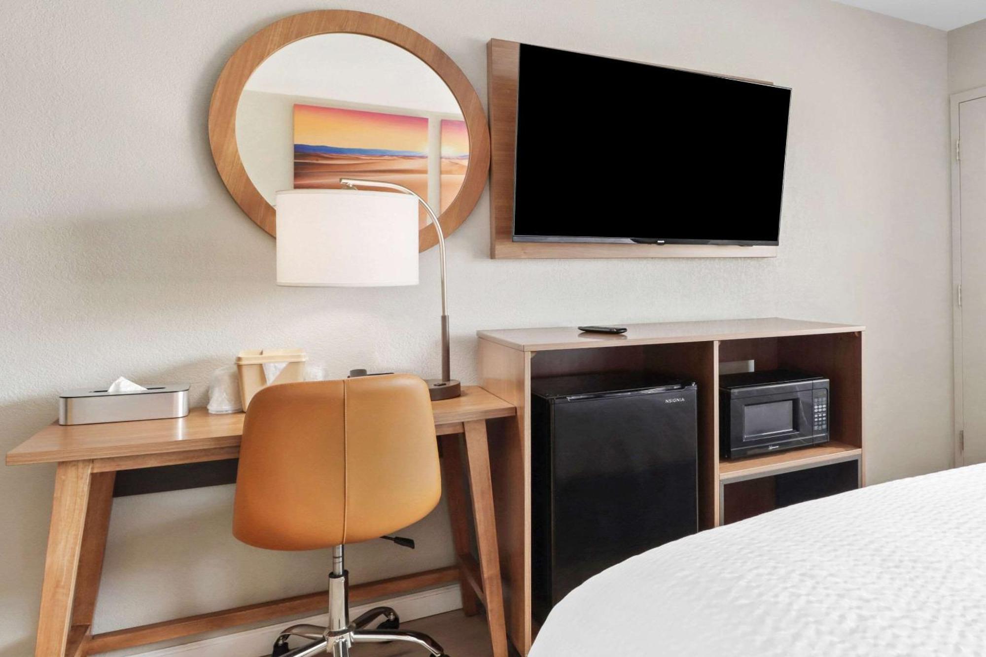 Clarion Pointe Ridgecrest Near China Lake Naval Station Экстерьер фото